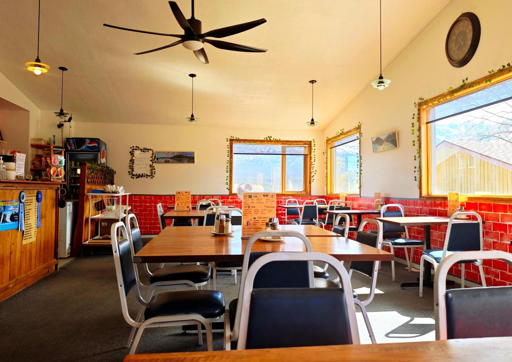 Cozy Corner Motel & Restaurant Haines Junction Extérieur photo