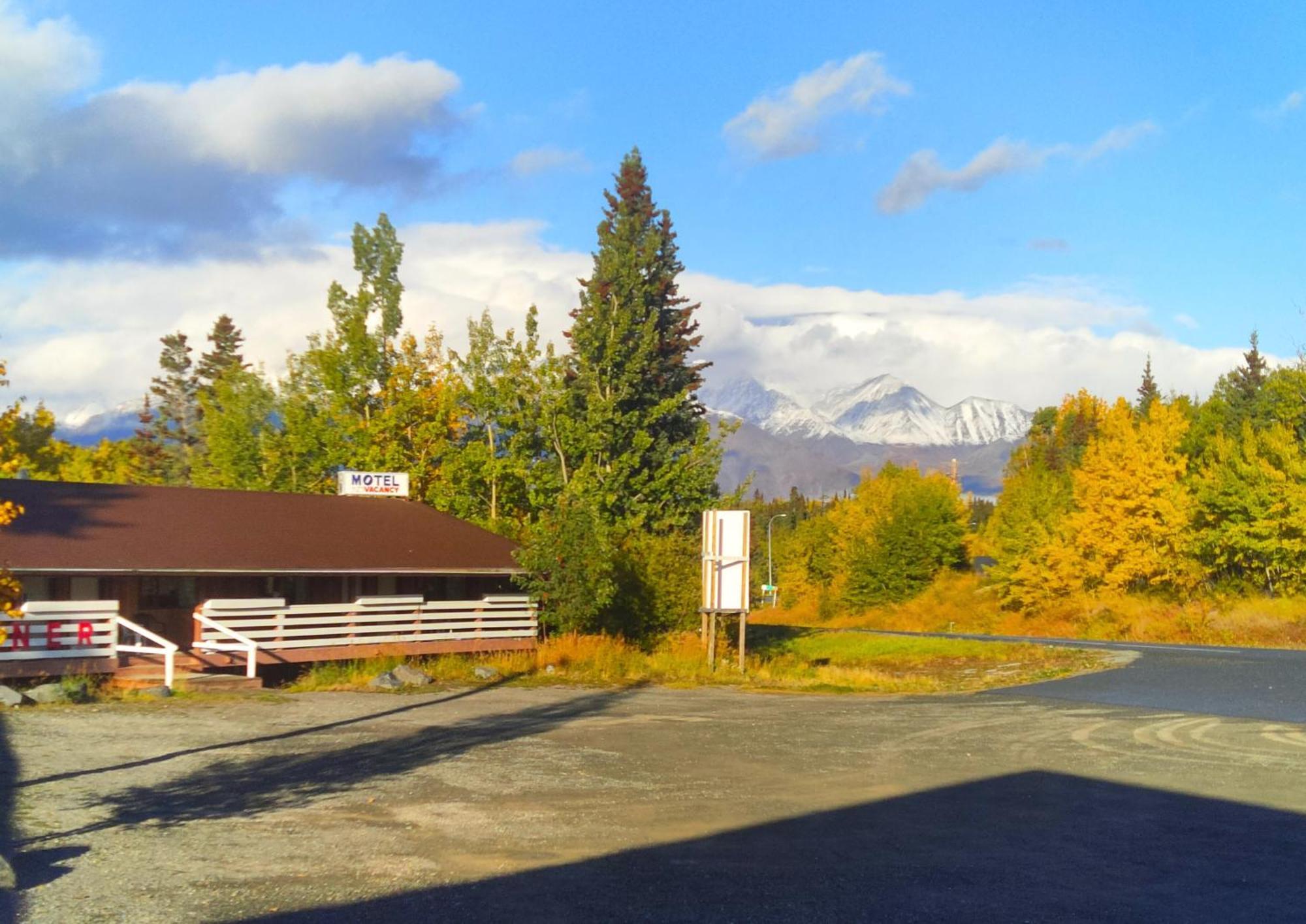 Cozy Corner Motel & Restaurant Haines Junction Extérieur photo