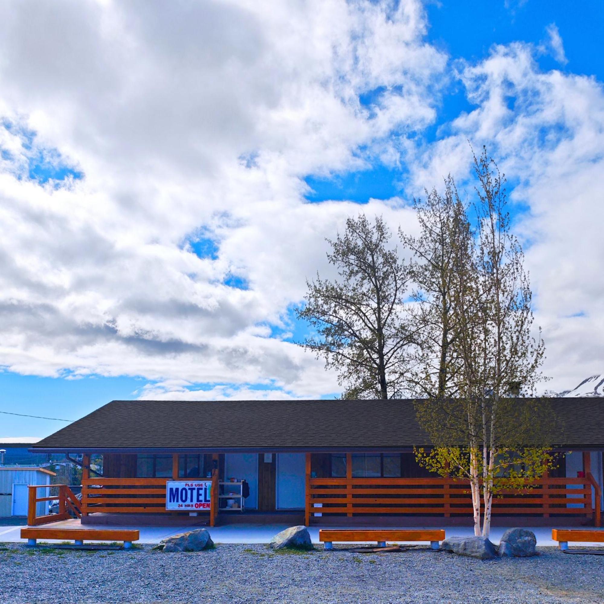Cozy Corner Motel & Restaurant Haines Junction Extérieur photo