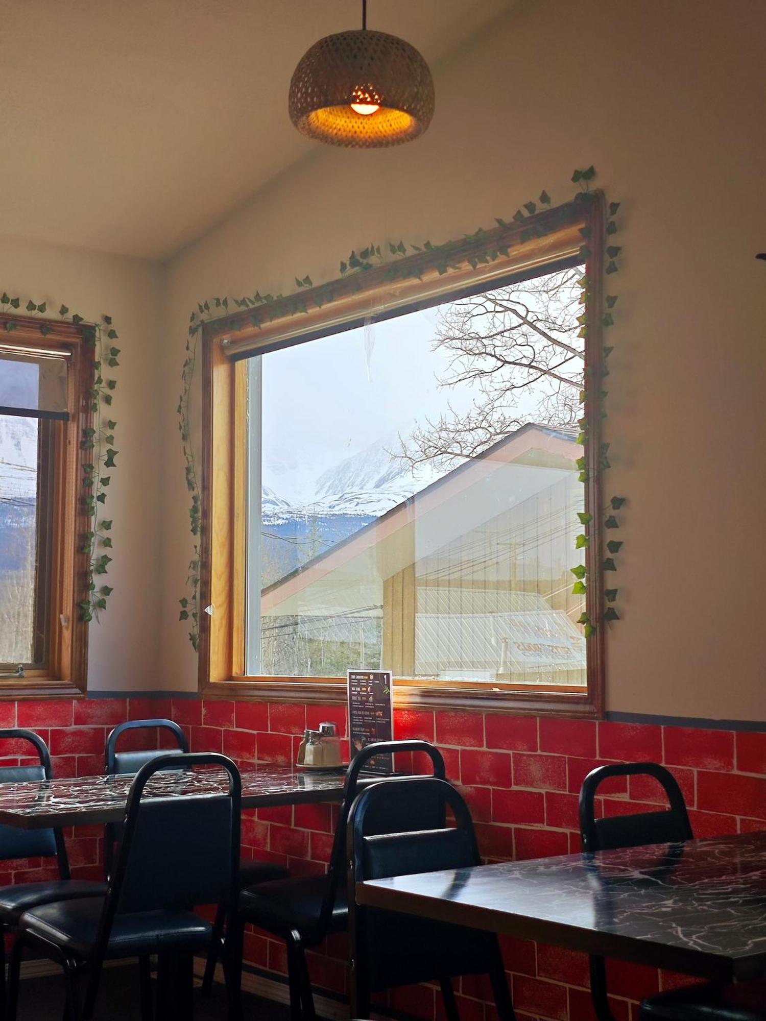 Cozy Corner Motel & Restaurant Haines Junction Extérieur photo